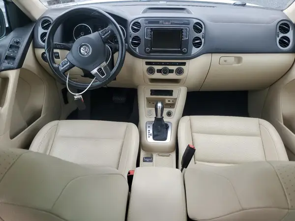 WVGSV7AXXHK008729 2017 VOLKSWAGEN TIGUAN - Image 8