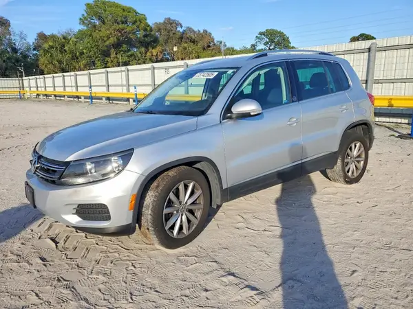 WVGSV7AXXHK014014 2017 VOLKSWAGEN TIGUAN - Image 1