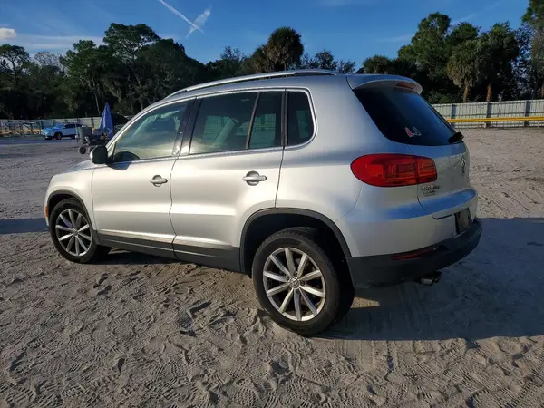 WVGSV7AXXHK014014 2017 VOLKSWAGEN TIGUAN - Image 2