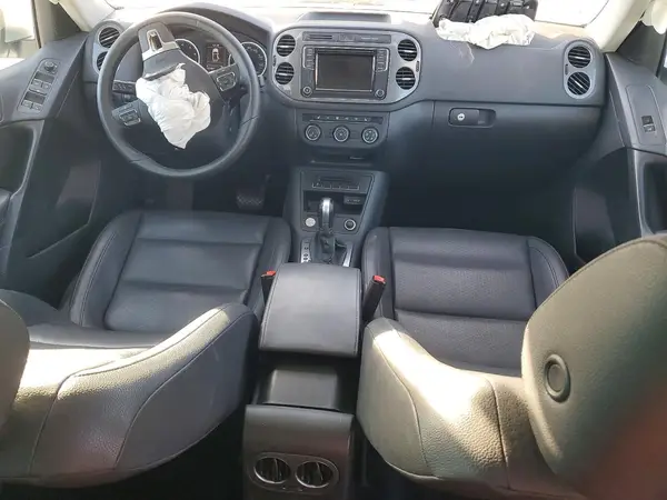WVGSV7AXXHK014014 2017 VOLKSWAGEN TIGUAN - Image 8