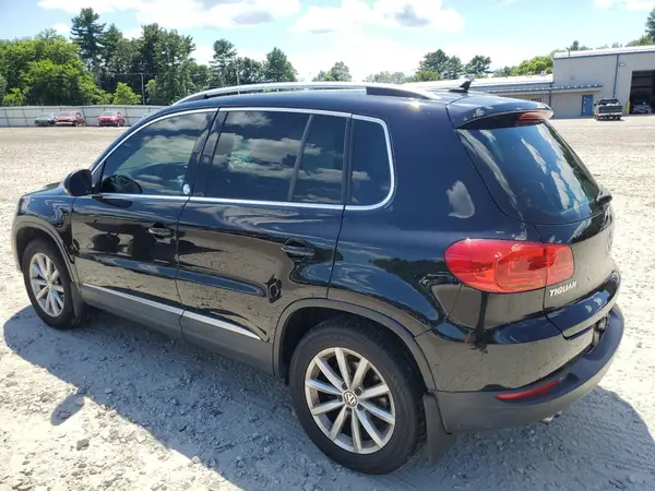 WVGSV7AXXHK030908 2017 VOLKSWAGEN TIGUAN - Image 2
