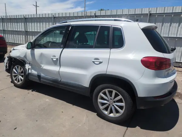 WVGSV7AXXHW500556 2017 VOLKSWAGEN TIGUAN - Image 2