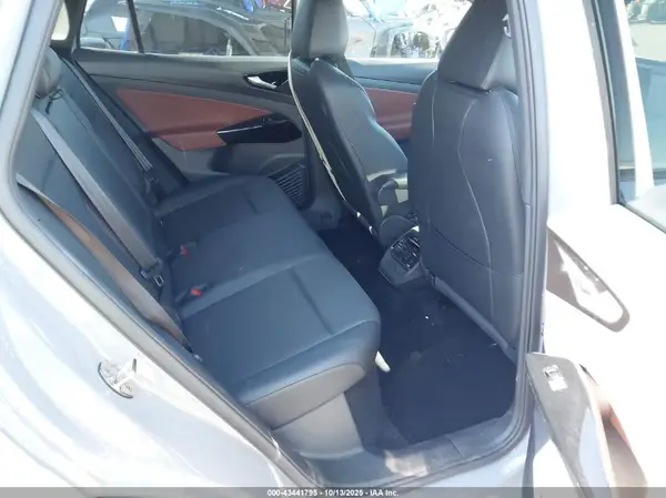 WVGTMPE2XNP047163 2022 VOLKSWAGEN ID.4 - Image 8