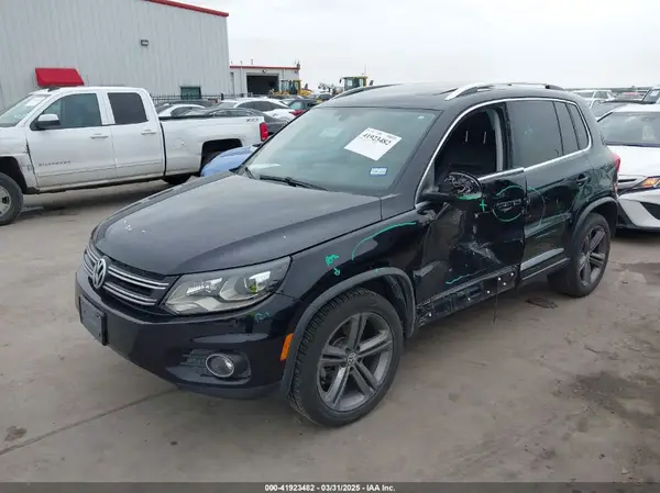 WVGTV7AX0HK011160 2017 VOLKSWAGEN TIGUAN - Image 2