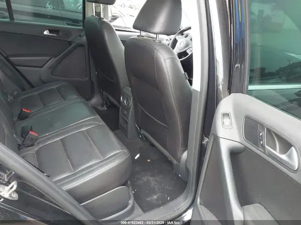 WVGTV7AX0HK011160 2017 VOLKSWAGEN TIGUAN - Image 8