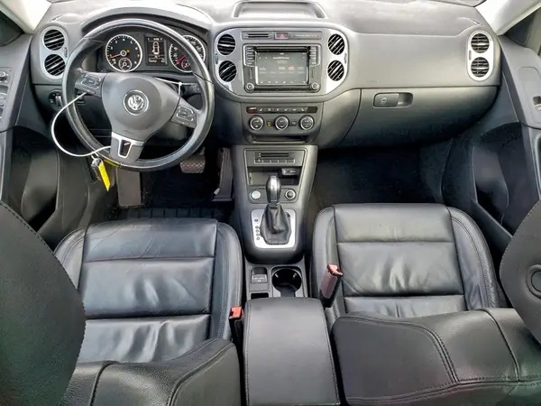 WVGTV7AX2HK010950 2017 VOLKSWAGEN TIGUAN - Image 8