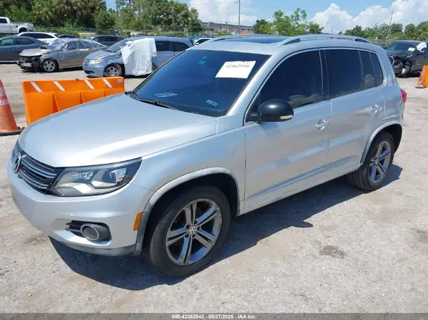 WVGTV7AX4HW507278 2017 VOLKSWAGEN TIGUAN - Image 2