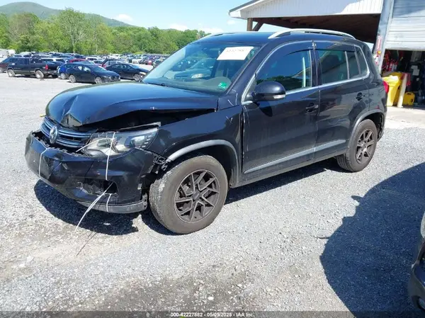 WVGTV7AX5HK004947 2017 VOLKSWAGEN TIGUAN - Image 2