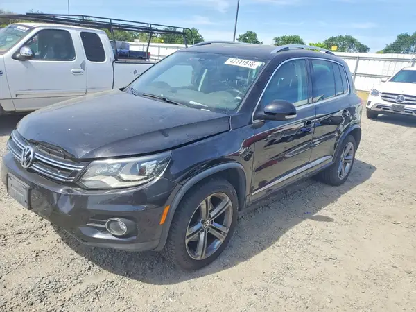 WVGTV7AX6HK007761 2017 VOLKSWAGEN TIGUAN - Image 1