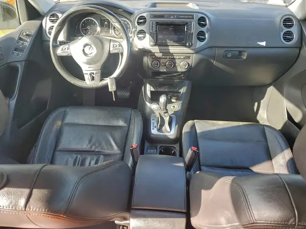WVGTV7AX7HK016484 2017 VOLKSWAGEN TIGUAN - Image 8