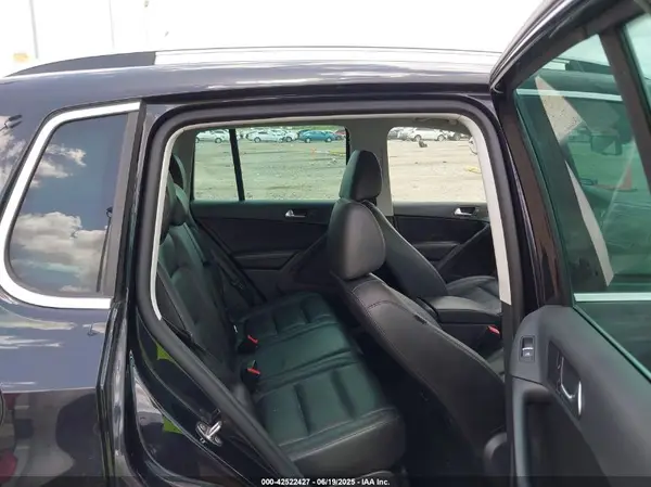WVGTV7AX8HK006885 2017 VOLKSWAGEN TIGUAN - Image 8