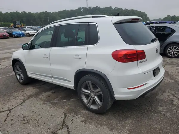 WVGTV7AX8HK036484 2017 VOLKSWAGEN TIGUAN - Image 2