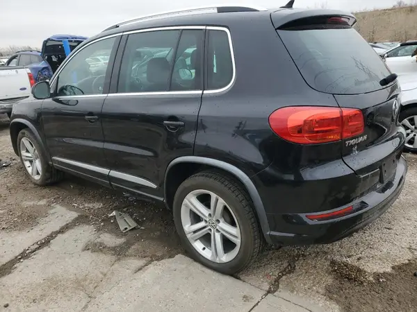 WVGTV7AX8HW503900 2017 VOLKSWAGEN TIGUAN - Image 2