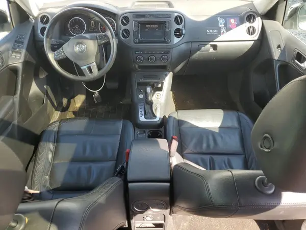 WVGUV7AX0HK026374 2017 VOLKSWAGEN TIGUAN - Image 8
