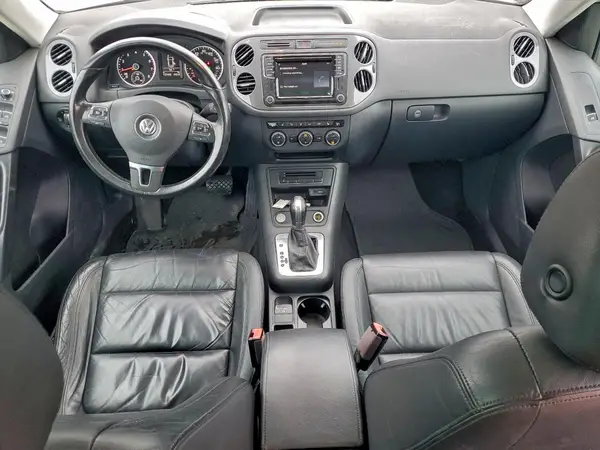 WVGUV7AX1HK024441 2017 VOLKSWAGEN TIGUAN - Image 8
