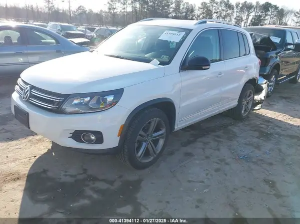 WVGUV7AX2HK010385 2017 VOLKSWAGEN TIGUAN - Image 2