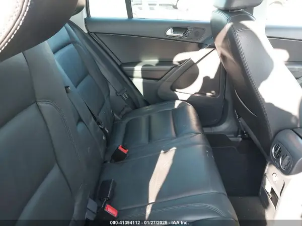 WVGUV7AX2HK010385 2017 VOLKSWAGEN TIGUAN - Image 8