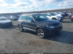 WVGUV7AX2HK019555 2017 VOLKSWAGEN TIGUAN
