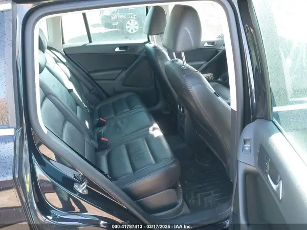WVGUV7AX6HK023480 2017 VOLKSWAGEN TIGUAN - Image 8