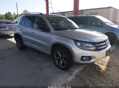 WVGUV7AX7HK010902 2017 VOLKSWAGEN TIGUAN