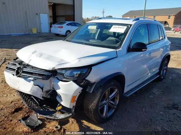 WVGUV7AX7HK016232 2017 VOLKSWAGEN TIGUAN - Image 2