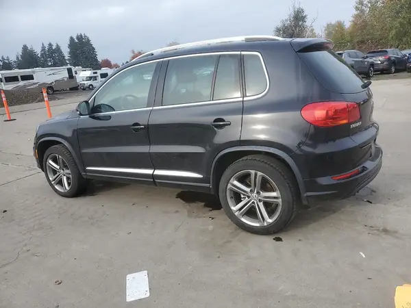 WVGUV7AX7HK019440 2017 VOLKSWAGEN TIGUAN - Image 2