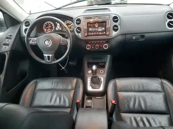 WVGUV7AX8HK009323 2017 VOLKSWAGEN TIGUAN - Image 8