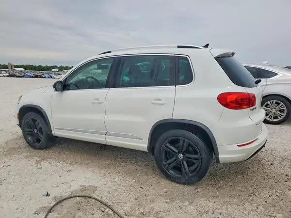 WVGUV7AX8HK036652 2017 VOLKSWAGEN TIGUAN - Image 2