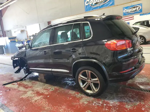 WVGUV7AXXHK007234 2017 VOLKSWAGEN TIGUAN - Image 2