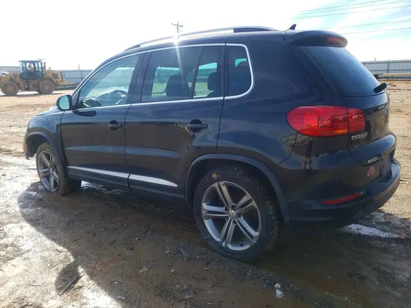 WVGUV7AXXHK008917 2017 VOLKSWAGEN TIGUAN - Image 2