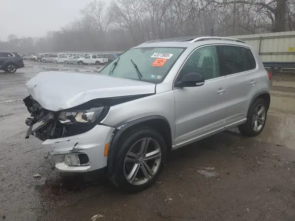 WVGUV7AXXHK024065 2017 VOLKSWAGEN TIGUAN - Image 1