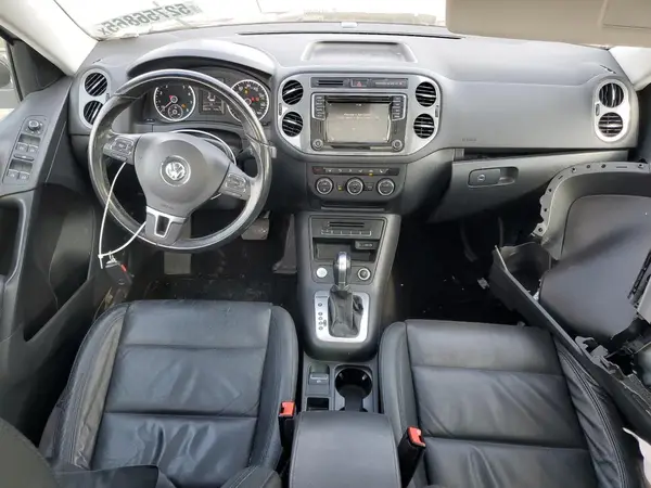 WVGUV7AXXHK036619 2017 VOLKSWAGEN TIGUAN - Image 8