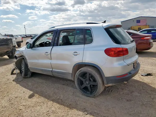 WVGVV7AX0HK016111 2017 VOLKSWAGEN TIGUAN - Image 2