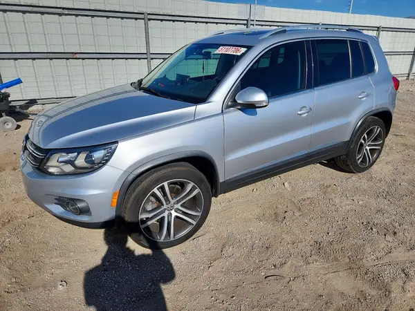 WVGVV7AX0HW510753 2017 VOLKSWAGEN TIGUAN - Image 1