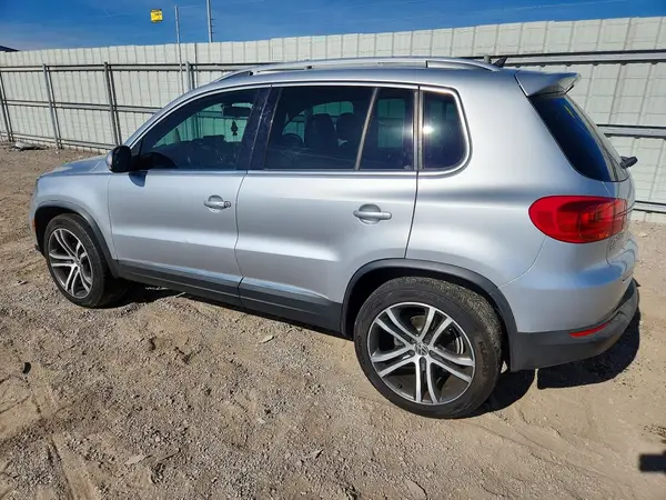 WVGVV7AX0HW510753 2017 VOLKSWAGEN TIGUAN - Image 2