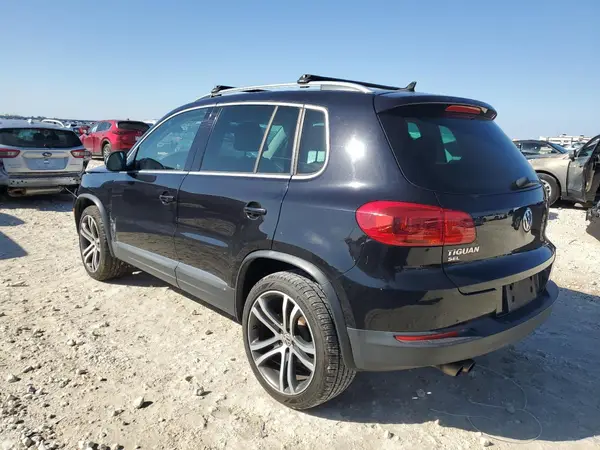 WVGVV7AX1HK004856 2017 VOLKSWAGEN TIGUAN - Image 2