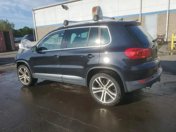 WVGVV7AX7HK012475 2017 VOLKSWAGEN TIGUAN - Image 2