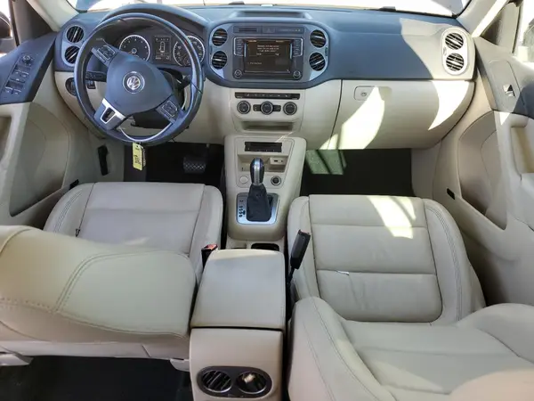 WVGWV7AX0HK004917 2017 VOLKSWAGEN TIGUAN - Image 8