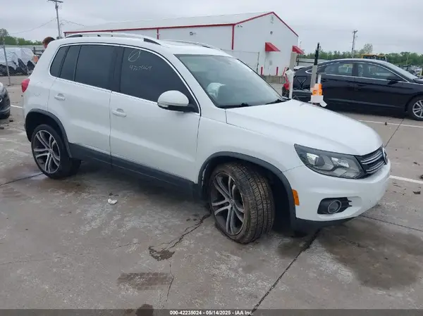WVGWV7AX0HW501071 2017 VOLKSWAGEN TIGUAN - Image 1