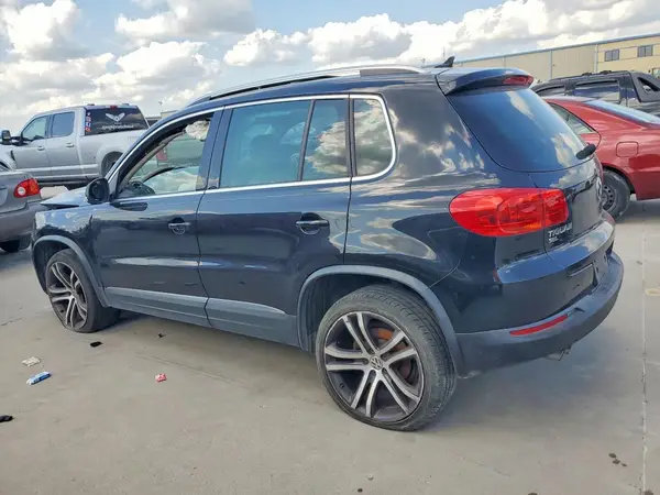 WVGWV7AX2HW505851 2017 VOLKSWAGEN TIGUAN - Image 2