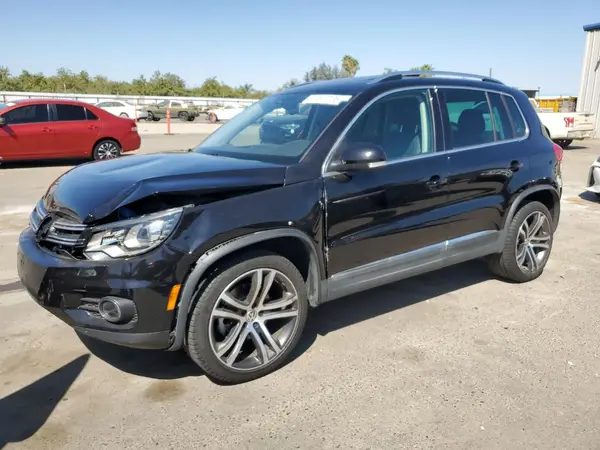 WVGWV7AX3HK023476 2017 VOLKSWAGEN TIGUAN - Image 1