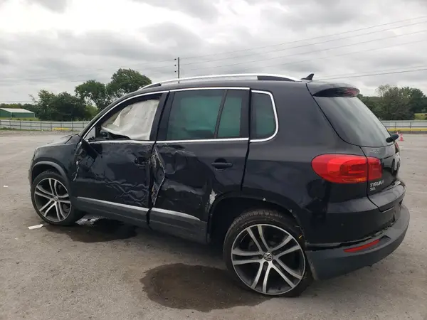 WVGWV7AX3HW513375 2017 VOLKSWAGEN TIGUAN - Image 2