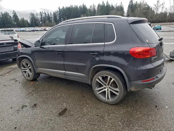 WVGWV7AX4HK009537 2017 VOLKSWAGEN TIGUAN - Image 2