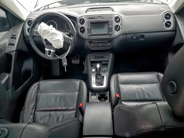 WVGWV7AX4HK009537 2017 VOLKSWAGEN TIGUAN - Image 8