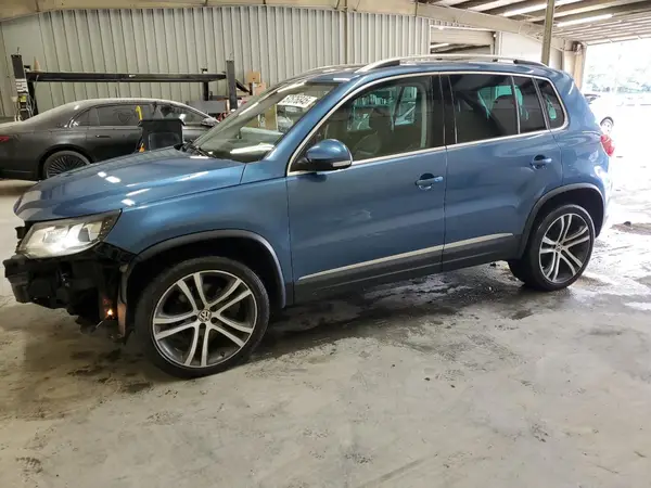 WVGWV7AX6HK006591 2017 VOLKSWAGEN TIGUAN - Image 1