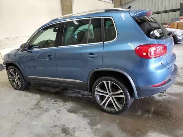 WVGWV7AX6HK006591 2017 VOLKSWAGEN TIGUAN - Image 2