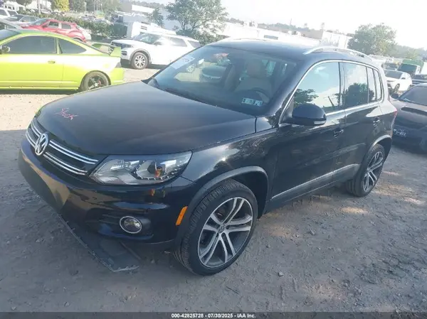WVGWV7AX8HW501853 2017 VOLKSWAGEN TIGUAN - Image 2