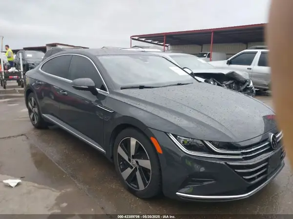 WVWAR7AN4ME011167 2021 VOLKSWAGEN ARTEON - Image 1