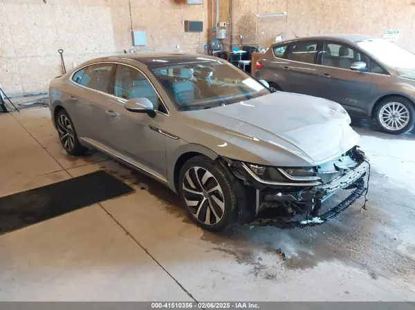 WVWAR7AN9NE009528 2022 VOLKSWAGEN ARTEON - Image 1