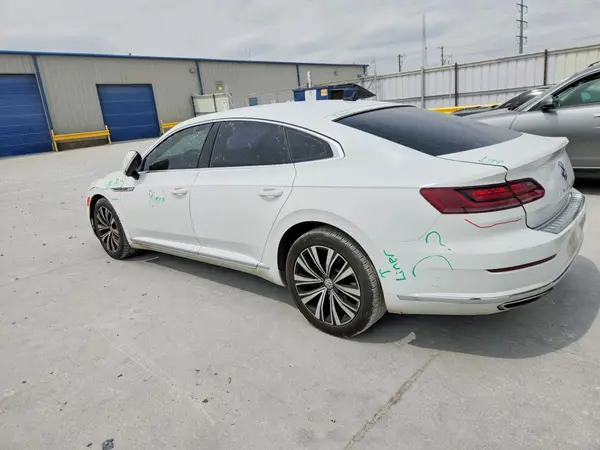 WVWBR7AN0KE000670 2019 VOLKSWAGEN ARTEON - Image 2